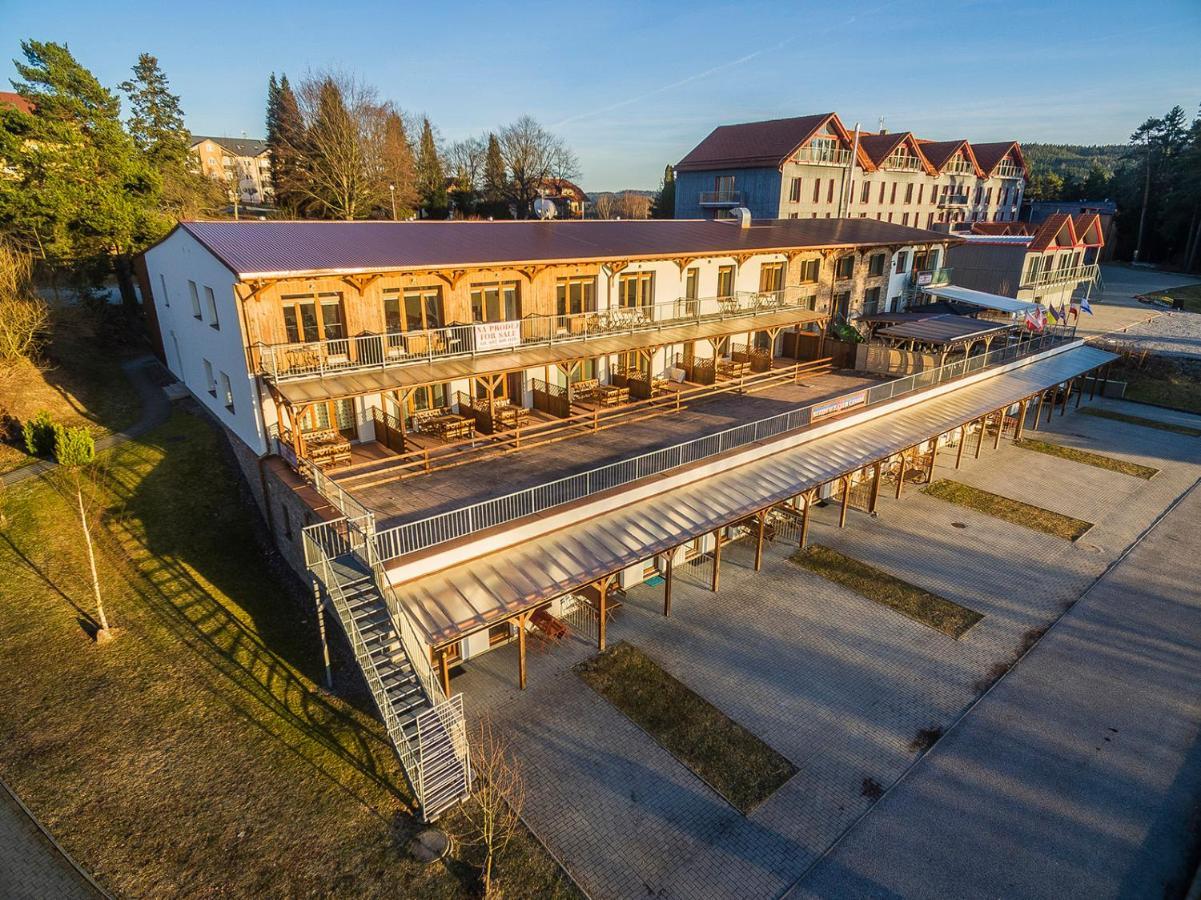 Rezidence Club Canada Lipno Sauna Wifi Parking ลิปโนนัดเวิลตาวู ภายนอก รูปภาพ