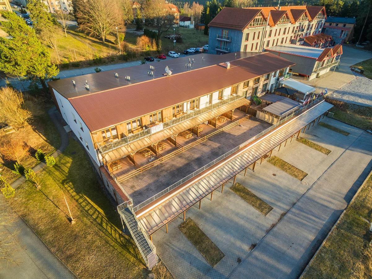Rezidence Club Canada Lipno Sauna Wifi Parking ลิปโนนัดเวิลตาวู ภายนอก รูปภาพ